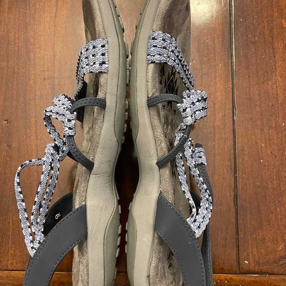 Skechers Memory Foam Sandals SZ 9 NWOT Never Worn - Picture 4 of 4